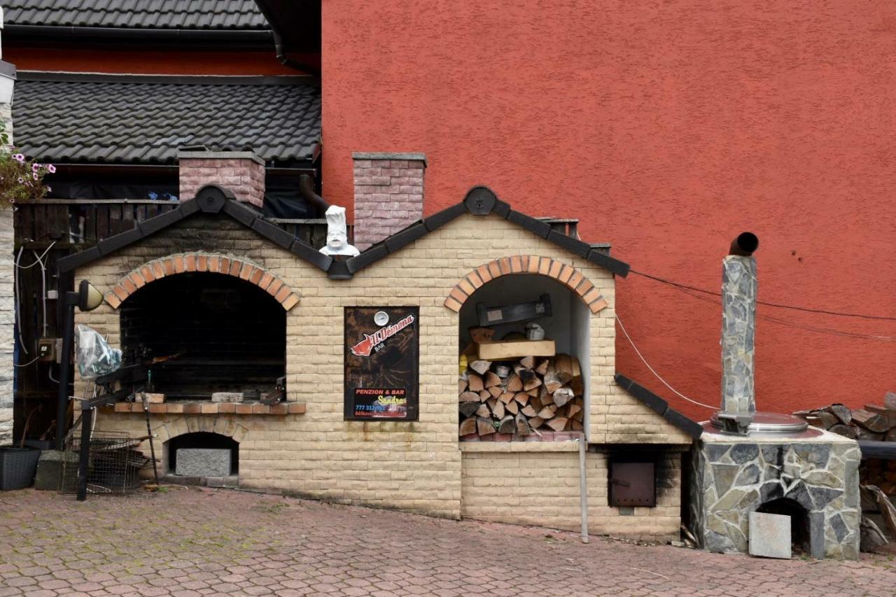Bar Sandra Belkovice Bagian luar foto